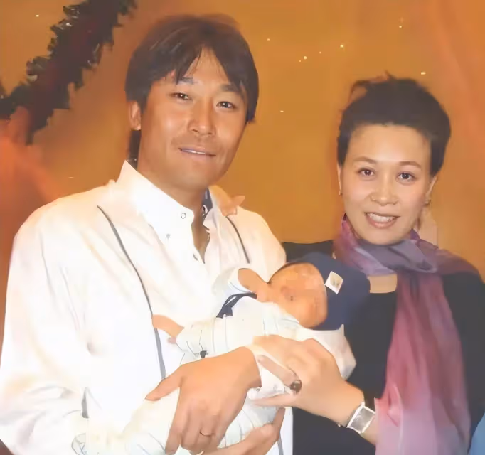 那英擊碎離婚傳聞 與孟桐結婚16年如今狠幸福