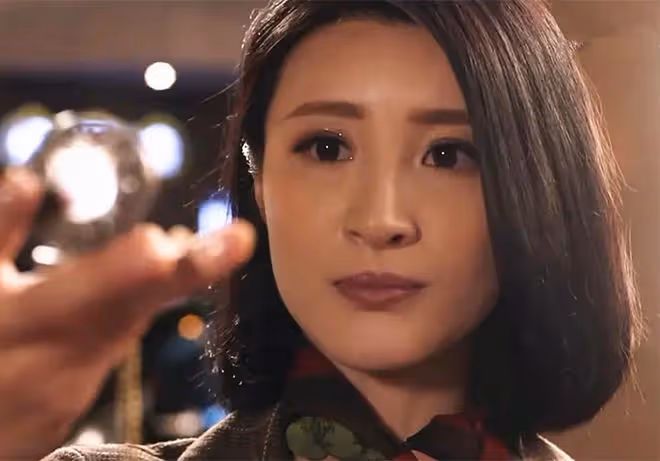 林峯堂妹健身房擼鐵!穿背心短褲大秀好身材,已嫁富豪住15億別墅