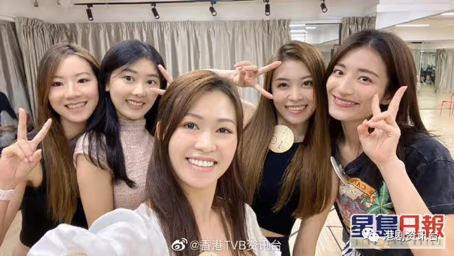 香港小姐2022｜9號陳銘鳳系抖音紅人擁180萬粉絲，出個帖文收5萬