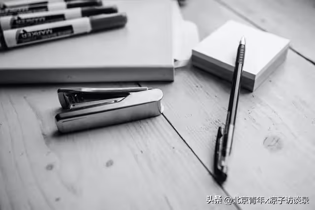 分手後才知道,坐地鐵上學的初戀,竟是韓國財團千金
