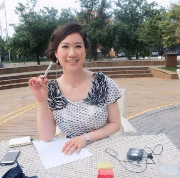 她是網紅鼻祖，未婚生子，被人罵精神有問題，如今成上億女總裁