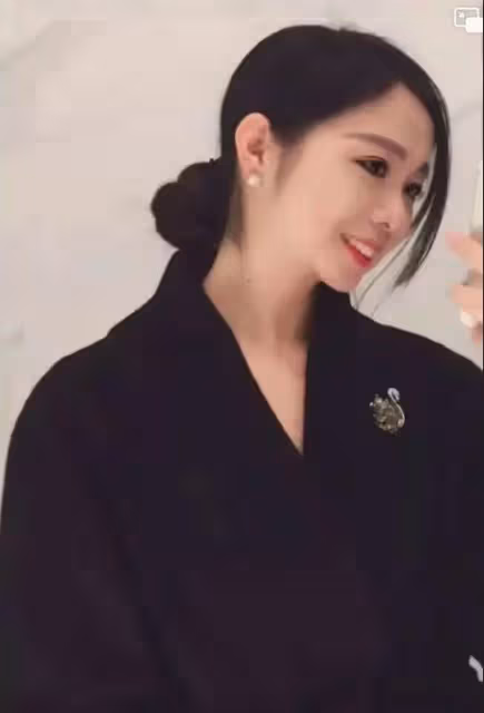 周傑疑戀情曝光,女方曬合影及聊天記錄,鴿子蛋鑽戒預示要結婚?
