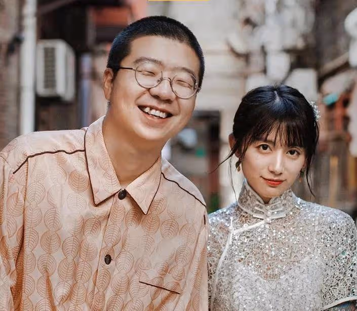 用了一年時間才明白李丹和黑薇醬婚姻里的迷茫，但離婚並非偶然