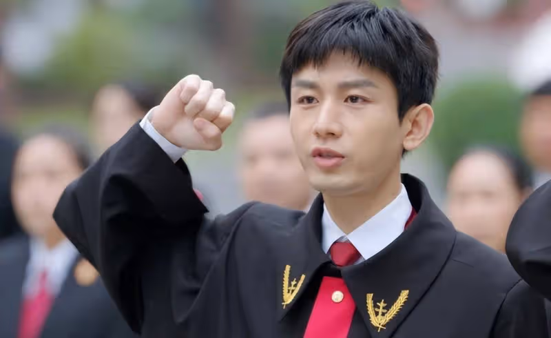 都是實力派演員+鮮肉,《底線》人氣《大考》無人問津,差距太大