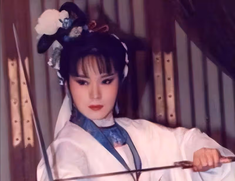 《大內群英》亞視版已經播出42年了,劇中演員之間的差距很大,有些人獲得了最