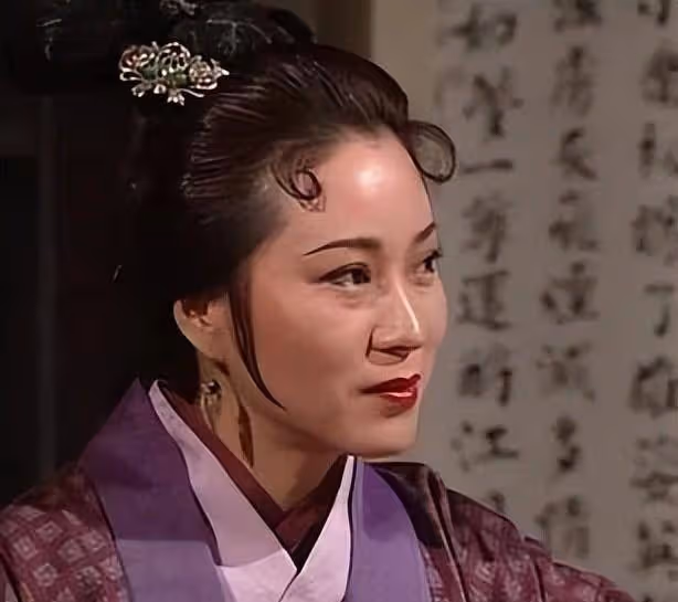 《大內群英》亞視版已經播出42年了,劇中演員之間的差距很大,有些人獲得了最