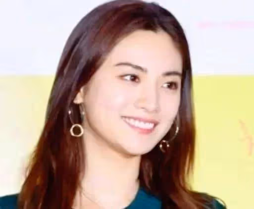 誰說國外無美女?這5位,天生麗質,顏值爆表,把我都看呆了
