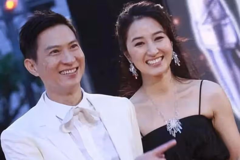 相戀3年被嘲配不上！他自卑落跑到南非8個月　女友默默「顧他病重姐姐」不惜退圈把他捧成影帝
