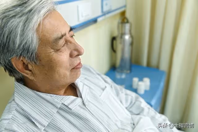 老丈人不願來家養老，卻提出了三個條件，女婿大怒：我辭職照顧您