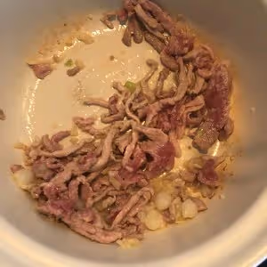 多少次早起就為了這一口——榨菜肉絲麵