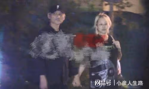 71歲徐克與小30歲女友牽手散步，感情穩定好甜，女方一頭金髮搶鏡
