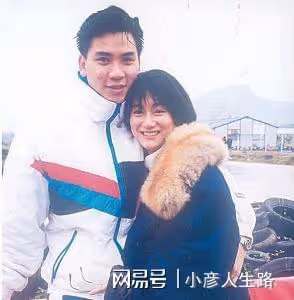 六位港星內地聚餐！惠英紅前任娶小20歲嬌妻，萬梓良徒弟開工廠