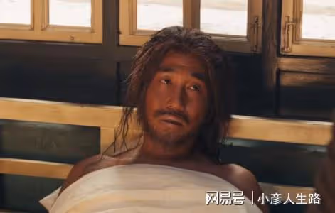《崑崙神宮》寡淡的人情味:阿東被活活咬死,鐵三角無視阿克單挑