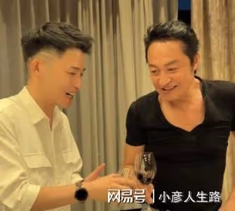 馬景濤離婚五年被曝疑復婚!相差21歲狀態差距大,大兒子滿身肌肉