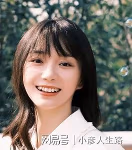 女星顏值有多百變?乍看甜妹臉,細看又顯老又顯嫩