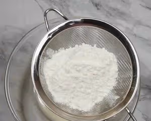 蛋糕卷  小五卷  不掉皮  不開裂  步驟詳細