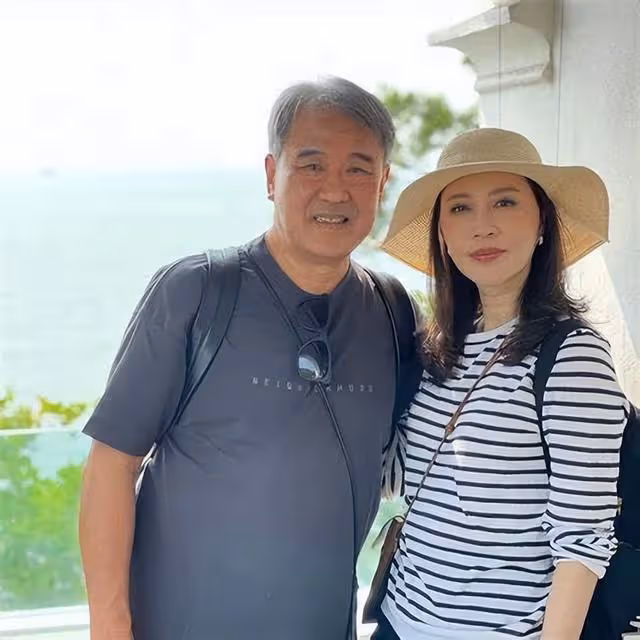 久休復出當主持！香港知名女星二婚嫁富商，過闊太生活還經營生意