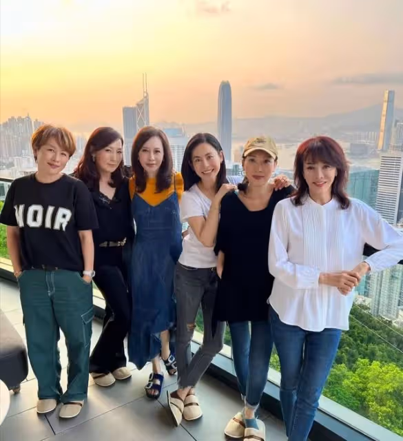 凍齡功力驚人,47歲前TVB女星淡出多年罕有現身,零老態依舊美艷