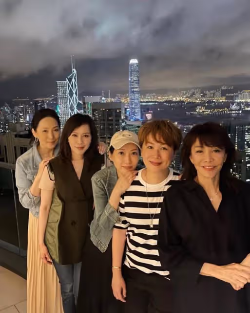 凍齡功力驚人,47歲前TVB女星淡出多年罕有現身,零老態依舊美艷