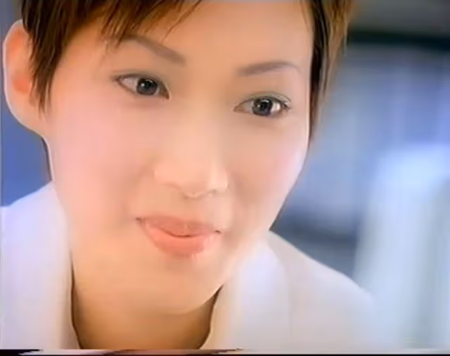 凍齡功力驚人,47歲前TVB女星淡出多年罕有現身,零老態依舊美艷