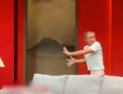 文章太勇了,演丑角還是個出軌男,不懼大眾目光把猥瑣演到極致!