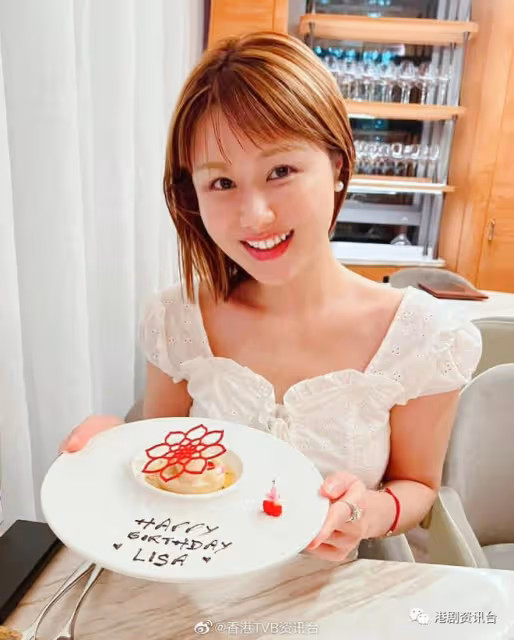 疑似宣布戀情?36歲TVB小花生日收近百支玫瑰