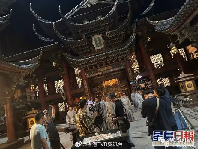 朱晨麗著白紗透視若隱若現!59歲羅嘉良傳隔24年再演《神鵰》楊康