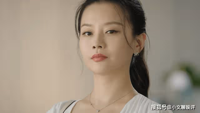 《底線》連親媽都鄙棄的穿衣風格,就算芳凝以法護身,也會敗給現實