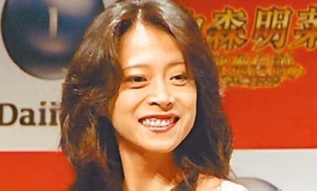 她才是徐克心目中的聶小倩,張國榮曾想追求她,今50歲骨瘦如柴