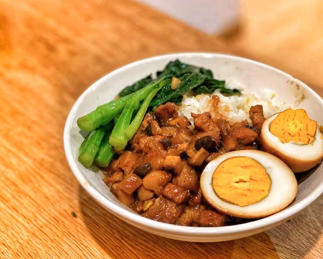 正宗台灣滷肉飯