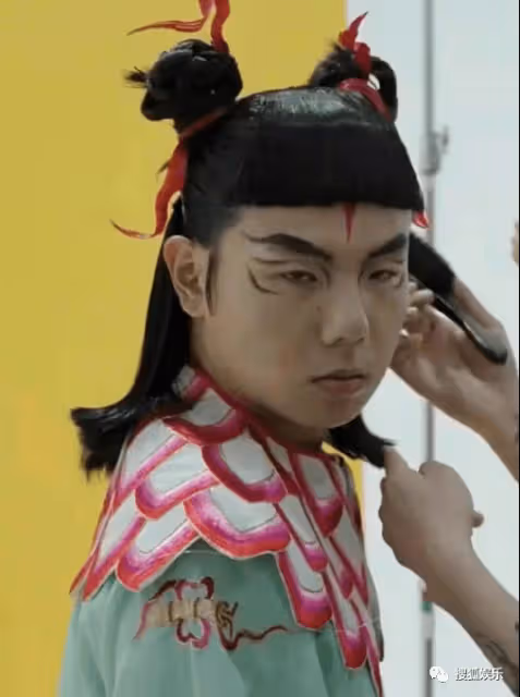 慎入！你永遠想不到網紅拍的時尚大片有多災難