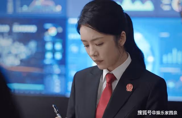 《底線》自卑還是清醒?周亦安對葉芯的疏遠,不僅僅是因家境懸殊