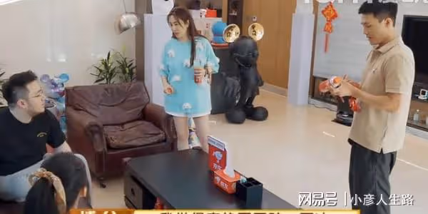 巴圖唱歌嚇哭杜淳女兒,王燦素顏真實,和杜淳嘴對嘴親吻秀恩愛