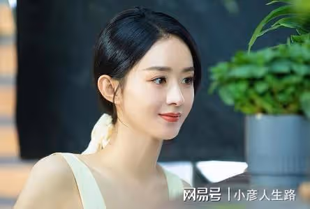 肥肚腩、大眼袋、憔悴老態,離婚後的馮紹峰怎麼變成這樣了?