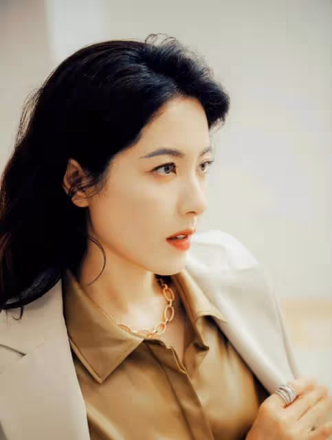 演員曾麗：骨子裡美得堪稱千古美人，為什麼46歲還未婚