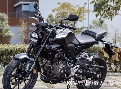 試駕2023款Honda本田CB300R