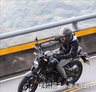 試駕2023款Honda本田CB300R