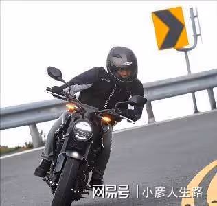 試駕2023款Honda本田CB300R