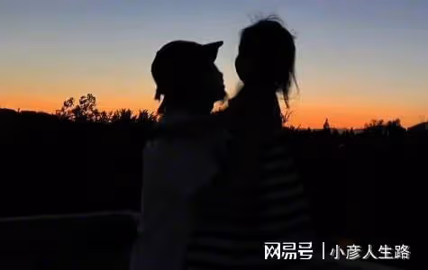 孫怡曬女兒生日母女像姐妹,董子健鬍子拉碴太疲憊網友:當道士?