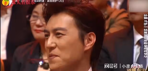 《底線》熱播,張國立評價靳東演技,5個字說出觀眾的心聲