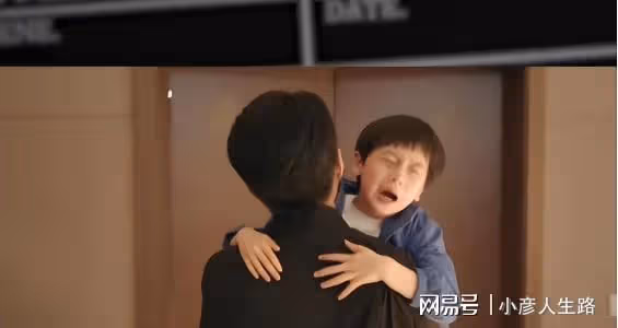 《底線》熱播,張國立評價靳東演技,5個字說出觀眾的心聲