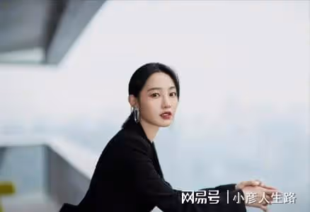 《驕陽伴我》官方微博開通,數小時漲粉十萬,肖戰主演又添新證