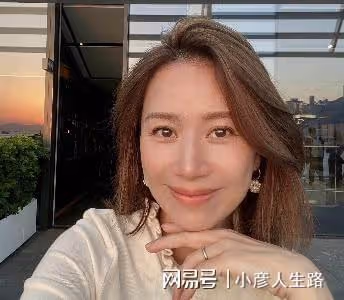 遭丈夫家暴險離婚！香港知名女星正式復出，將在內地直播帶貨撈金