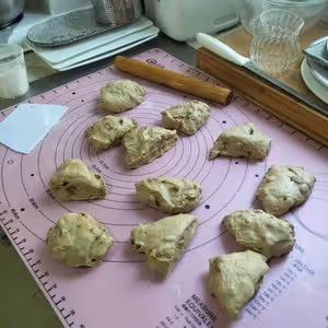 全麥黑糖紅棗核桃軟歐