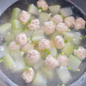 巨鮮美的冬瓜丸子湯