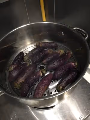 堪稱東北最牛掰的鹹菜-蒜茄子，你吃過麼「超級快手簡單」
