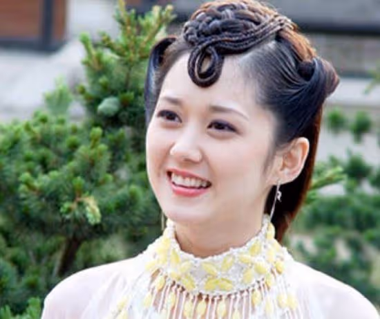 沒錢就來中國的張娜拉，自爆被潛規則上百次，上洗手間也不放過