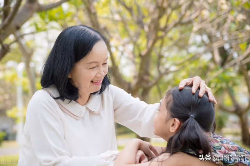 兒媳婦用五千打發走婆婆,轉頭請保姆帶娃,直言:我花錢買心安