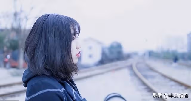 女婿給岳母買房養老,岳母要求寫小舅子的名字,女婿:好,成全你