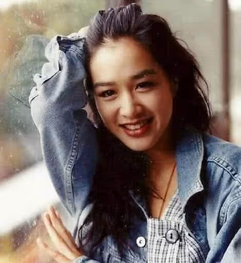 鐘麗緹:我的18歲,張柏芝:我的18歲,王菲:麻煩讓讓